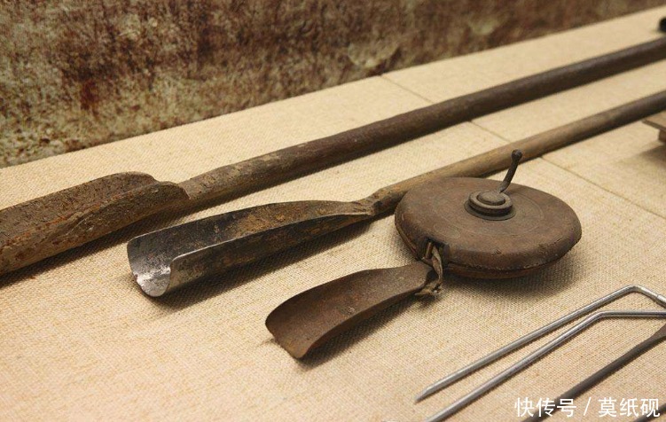 清朝|道长给乾隆算命,清朝有八百年国运,陛下能活到80岁,弘历:斩