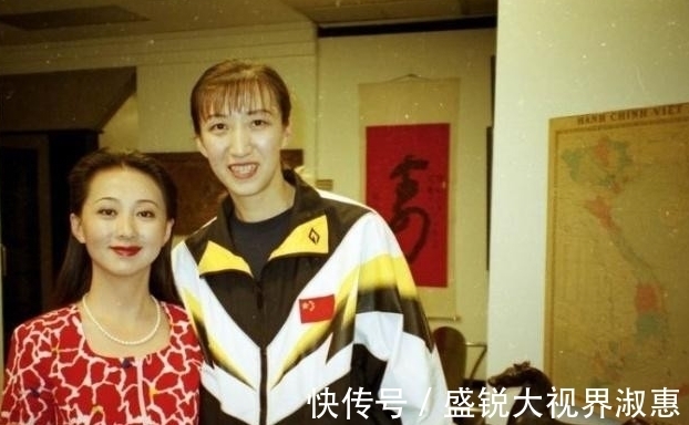 中國女排|退役后為中國女排工作22年，郎平助手賴亞文一共賺到多少薪水？