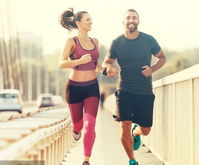 老年人|五十岁之后坚持跑步,对身体有益还是有害?56岁大爷告诉你答案