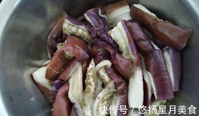 芝麻油|立秋后，这2样搭配一起拌，香味独特，吃起来喷香可口！