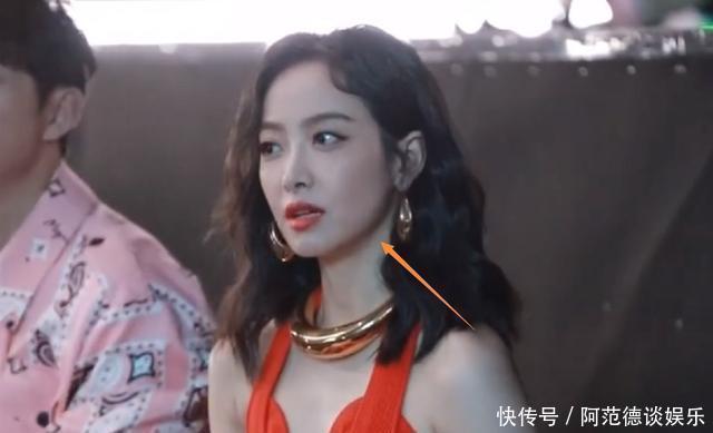 品性|宋茜正认真背台词,被何老师打断后做出的反应,品性如何很明显