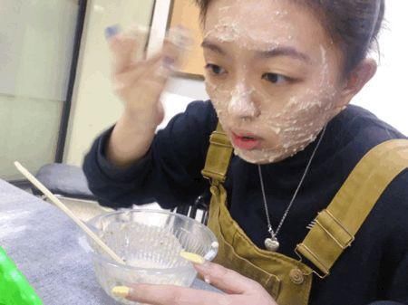 博主|跟着小红书博主做自制面膜,我脸没了