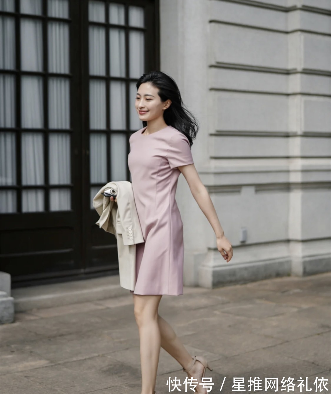 冷皮|肤色偏黄偏深的人,这些颜色的“衣服”注意避开,俗气显廉价