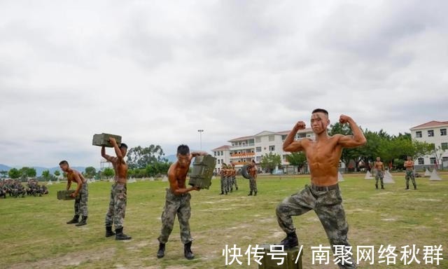 一身肌肉|看了一身肌肉的兵哥哥,女网友:先舔屏,再请求国家分配男朋友!