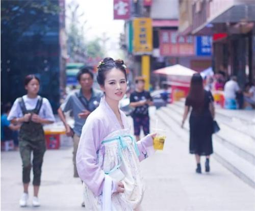 发胶 古装剧女子发型多样,但没发胶该如何定型?老祖宗的办法至今受用