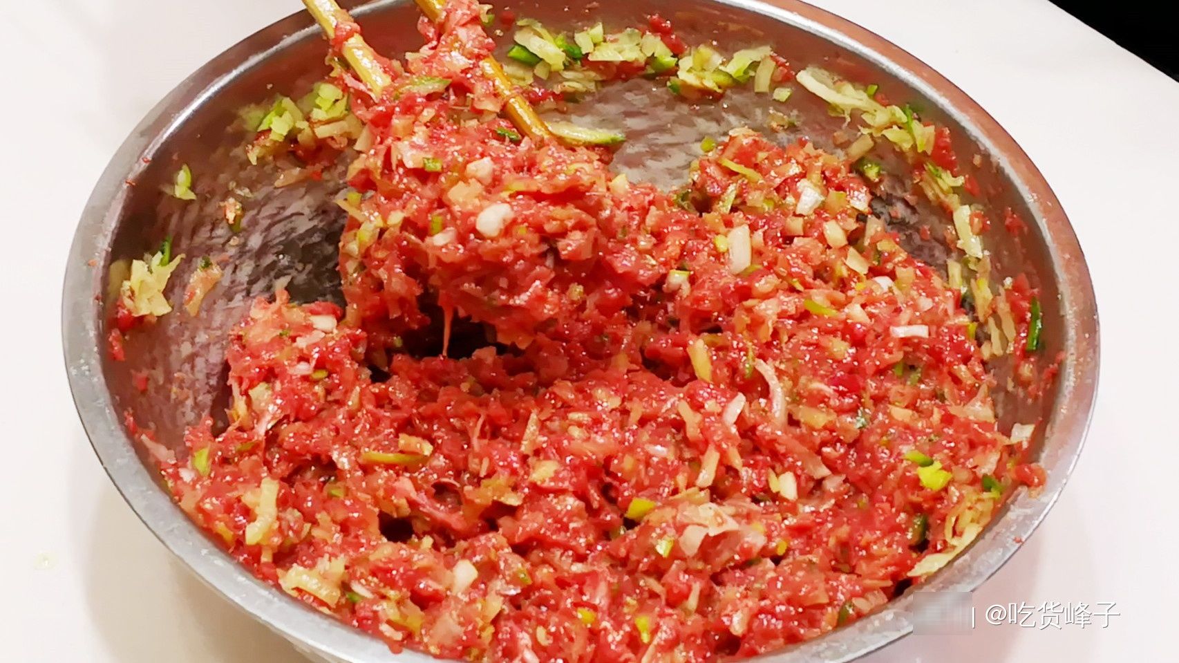 不管包什么馅饺子，去腥都别加料酒，教正确做法，馅香不腥也不腻