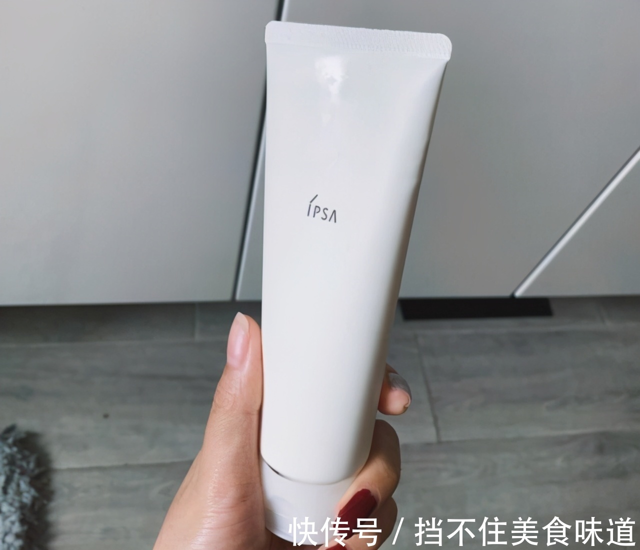 清洁|牛奶洗面奶测评丨洗卸二合一的洗面奶推荐,肌肤绽放的光采