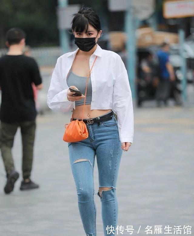 上半身|“宽胯”身形要谨慎,穿搭不可掉以轻心,太多失败场面历历在目!