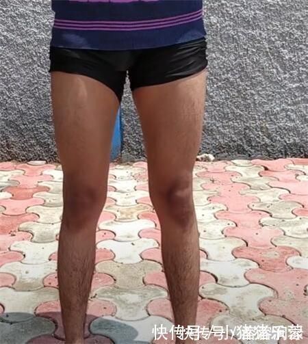 训练|小伙练腿每天做100个深蹲,并逐渐增加训练难度,1个月看腿部变化