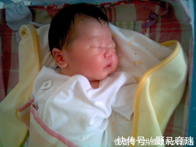 防晒衣|婴儿到底怕冷还是怕热?听听育儿专家解释,原来很家长都理解错了