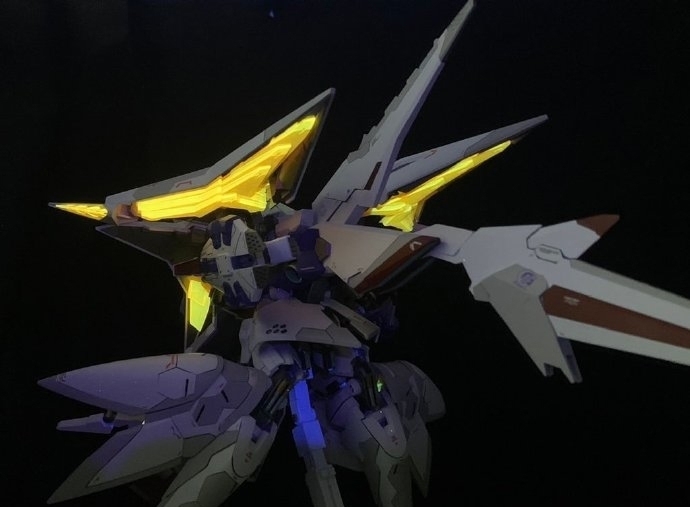高达|黄色飞行光效还原,大白鹅佩涅罗佩高达模型