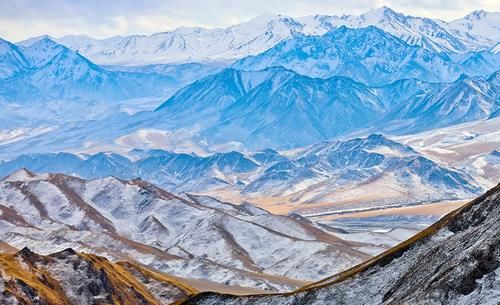 银装素裹|银装素裹，航拍俯瞰肃南祁连山雪后美景！