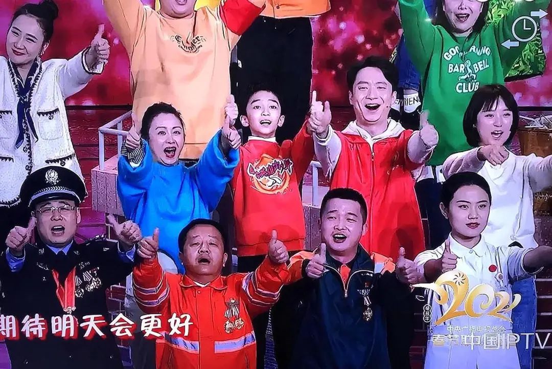 武汉伢王玥鑫登春晚,温情演绎封城记忆,比看明星还惊喜