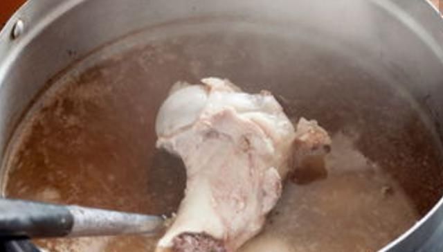 汤泡饭|这3个儿童食品早被医生拉黑，不少家长不知道，还在坚持给娃吃