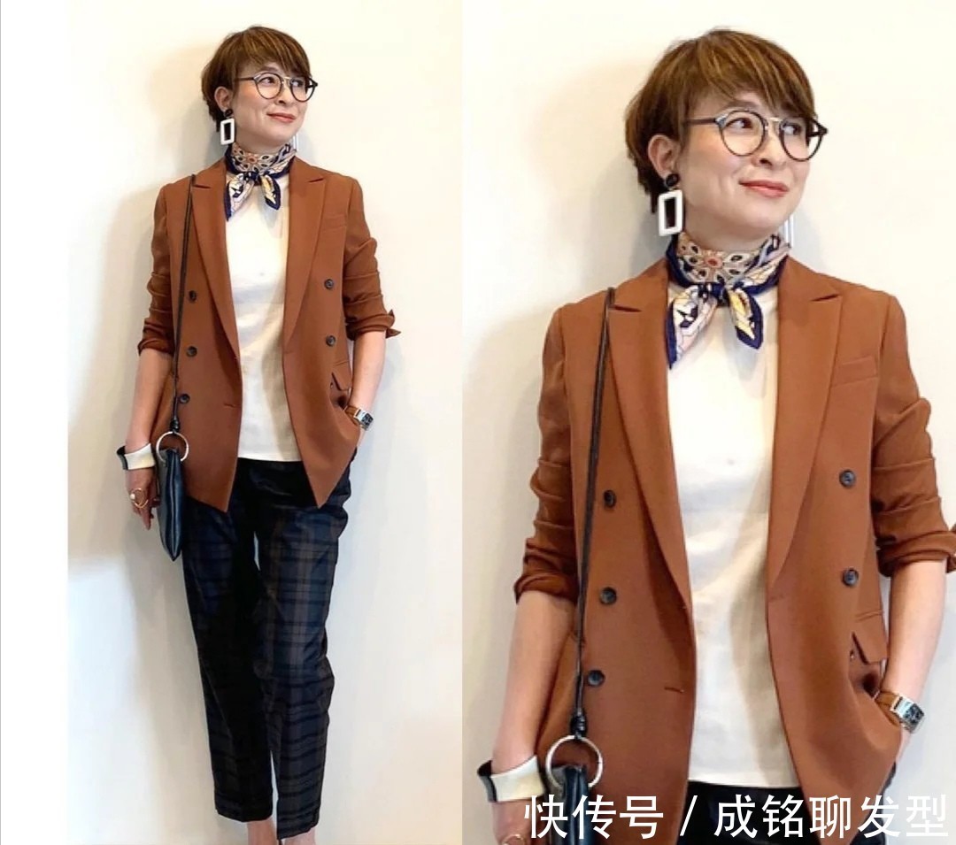 装嫩|这才是50岁妈妈该有的装扮,自然优雅不装嫩,满满都是高级感