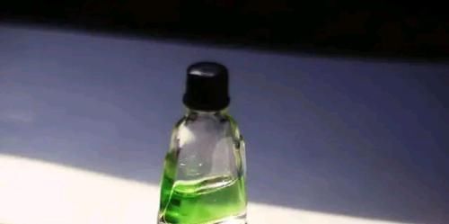 男性朋友|男性失眠咋办?将这一小物抹脚底,你会收获惊喜,另一半也更开心