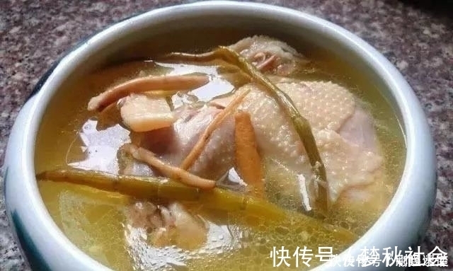 阴胜|寒性体质的人,可分两种,身上常有四种表现,秋冬常做三事养阳