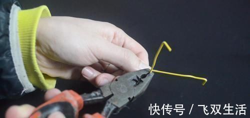 你家有回形针吗 这个用途太聪明了, 看完抓紧告诉家里人还不迟