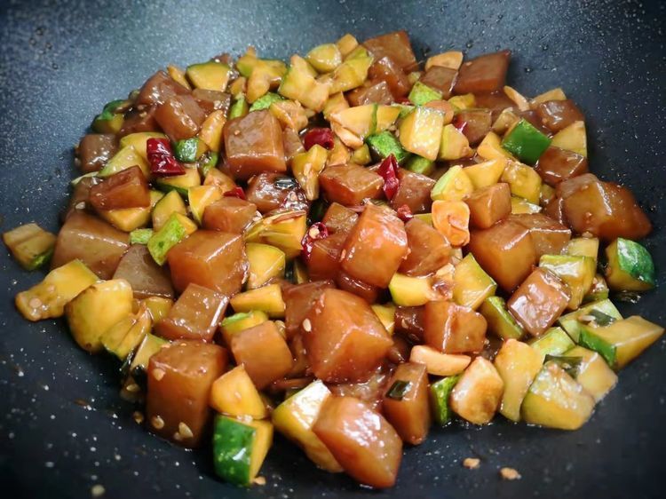 黄瓜|这菜是肠道清洁工,一周吃两次给身体做个大扫除,便宜又鲜美!