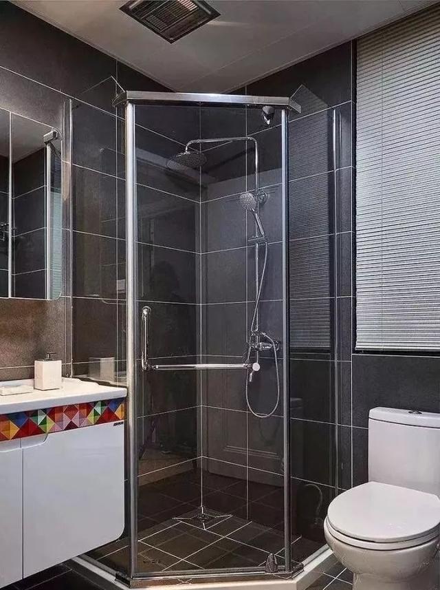 卫生间隔|卫生间就这样装非常漂亮,洗澡也方便,一天连洗三次都不过瘾