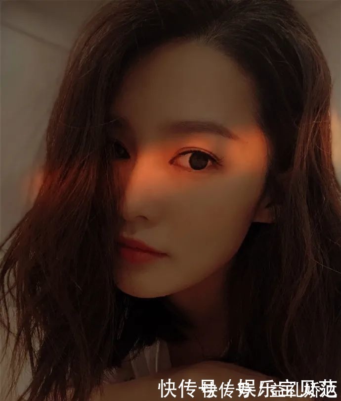 淡颜系|双眼皮、一字眉已经过时了，现在的美女标准是这样……