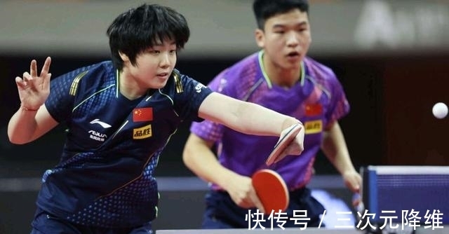 选手|孙颖莎双线奏凯,与王曼昱赢下女双比赛,逆转向鹏/蒯曼组合