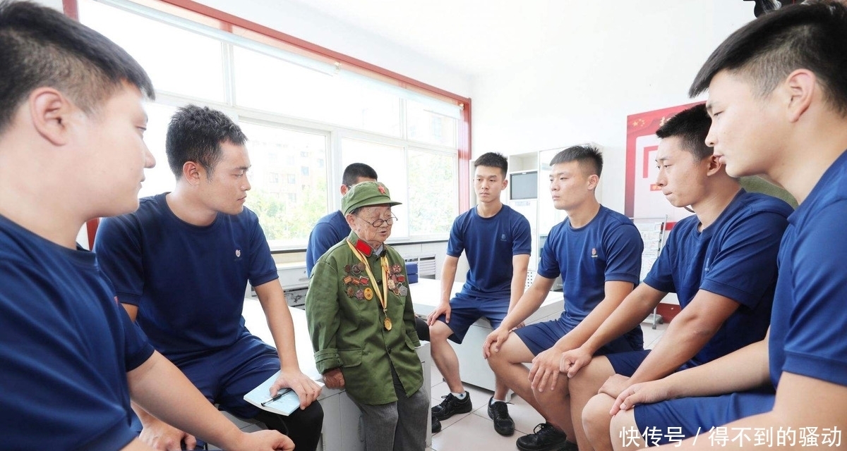 军功|抗战英雄身高1米2,13岁参军立8次军功,萧华送“野马”绰号