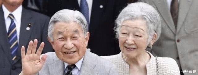 日本天皇|日本天皇没实权,那他每天在干什么?网友:10天都干不下去