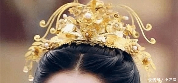 化妆|4个古装头饰, 哪个让你觉得丑? 测别人眼中不化妆的你是哪样?