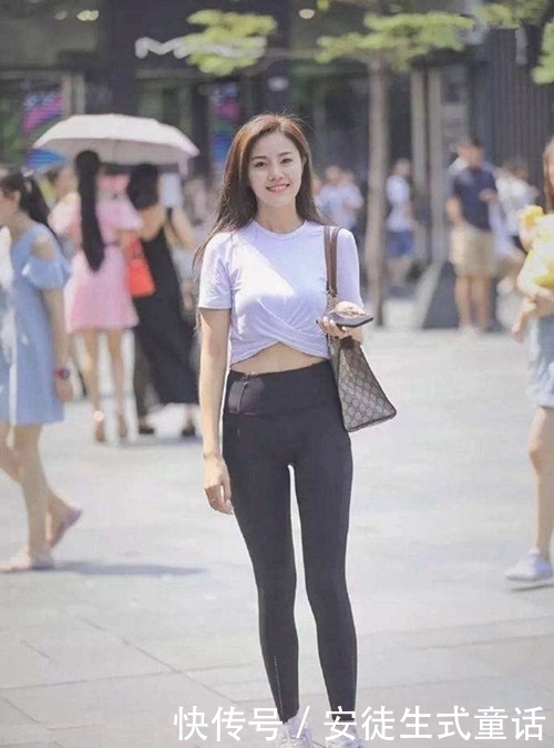 小姐姐|街拍:盛世美颜小姐姐,身材凹凸成熟、火爆性感,你最喜欢哪个?