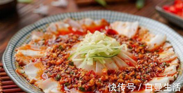 香煎豆腐煲|美食推荐：五花肉香煎豆腐煲，蒜泥白肉，牙签牛肉，酱香鸡翅