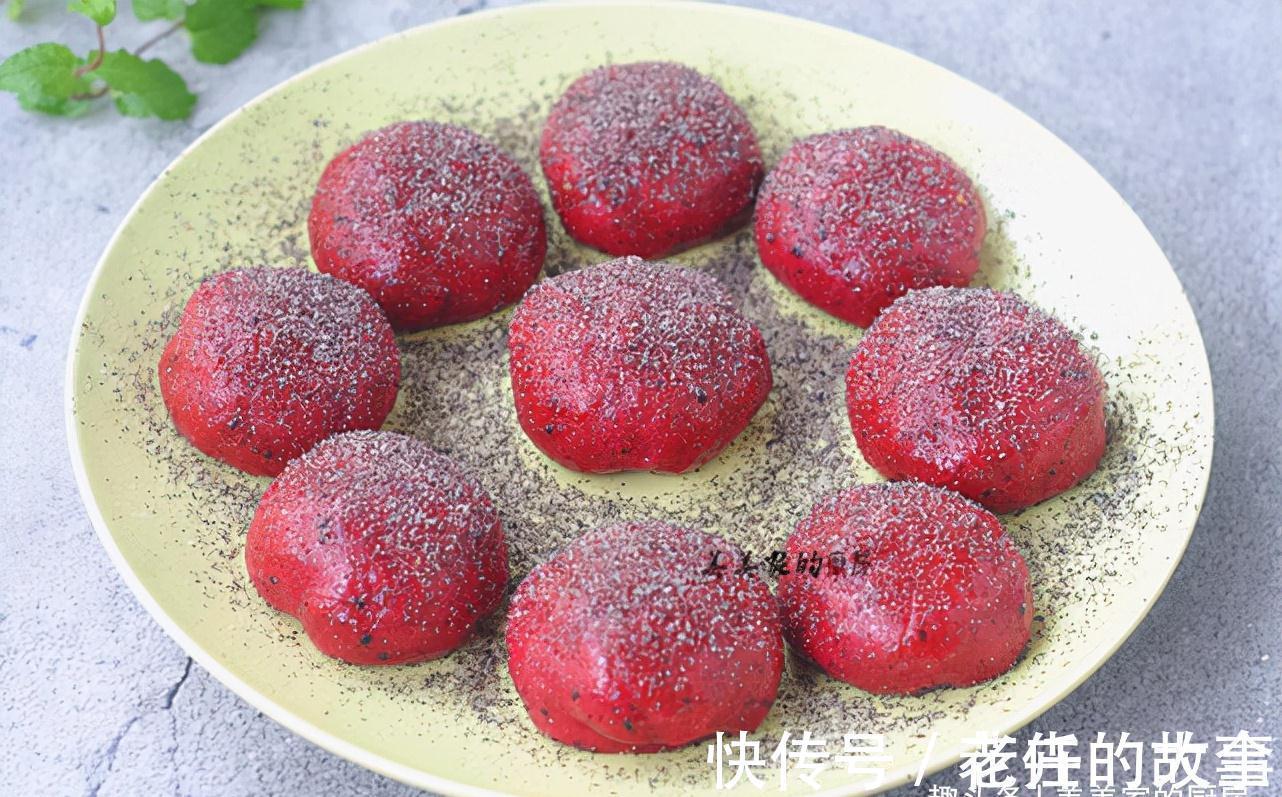 火龙果糍|便秘长痘反反复复?秋天该吃此物!搓一搓撒点粉,香甜软糯好解馋