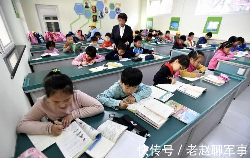 咏妈|小学生根据《咏鹅》仿写《咏妈》,爸爸哭笑不得:真不敢给老婆看