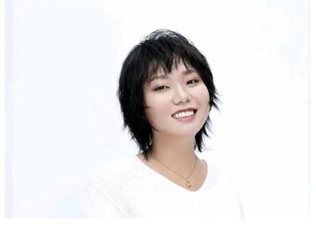 李雪琴为何没来《脱口秀4》,李诞道出实情,“她是真的喜欢王建国”