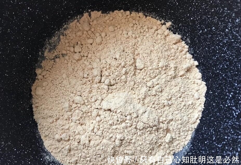 教你在家做“红糖糍粑”，女孩子在享受美食的同时，还能保养自己