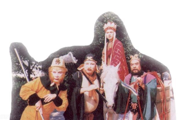 唐僧!86版《西游记》白龙马惨死马棚,尸骨无存,揭开人性的恶