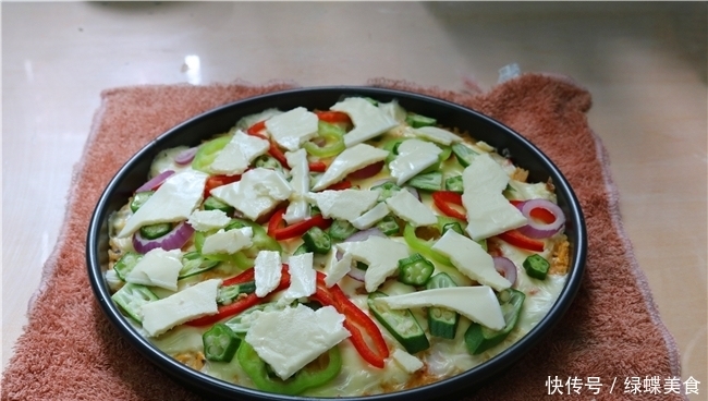 剩米饭完美的吃法不是炒，而是此做法，中西合璧，老人孩子都喜欢