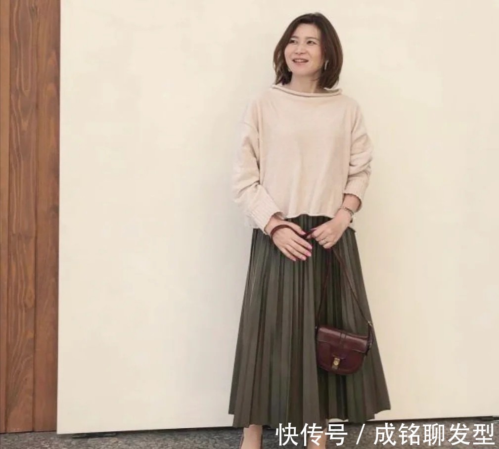 减龄|谁说年纪大就只能保守?这几位大龄女性的优雅穿搭术,洋气还减龄