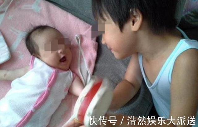 老大|妈妈出门买菜,让7岁儿子照顾满月妹妹,回家却看到妹妹躺在地上