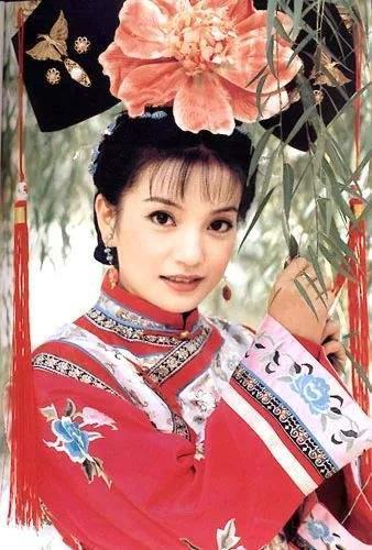 小燕子被封杀作品被多平台除名杨紫、黄晓明删博,原因是这些