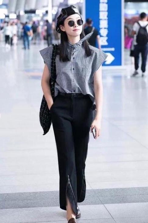 树杈裤 “阔腿裤”过时了,今年流行这5条“吃肉裤”,显瘦时髦谁穿谁美