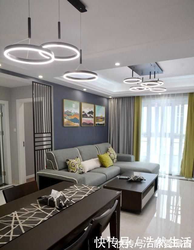 内嵌|新房打扫干净收尾中，还没入住就很漂亮了电视墙尤其抢眼晒晒