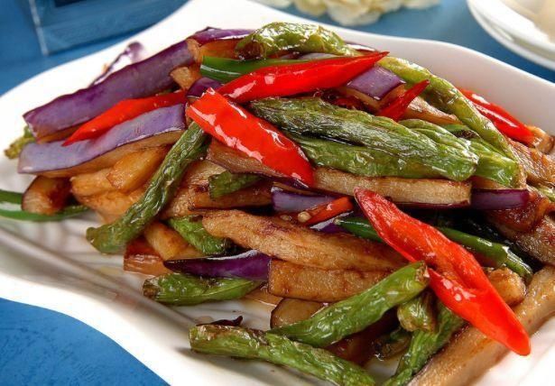 利器|每天吃一盘此菜，老人吃了增加免疫力，减肥利器，越吃越健康！