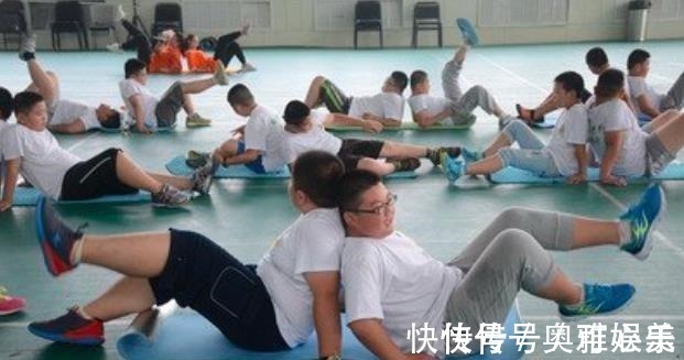 不良习惯|当身体发出特殊讯号,你的孩子可能会“停止发育”,家长别大意