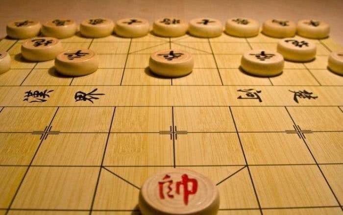 刘邦被项羽射了一箭,没射死,之后象棋就有