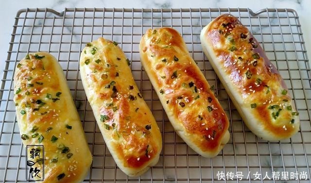 美味面包也能做之有易,简单一卷,撒上料,咸甜有度,早餐的挚爱