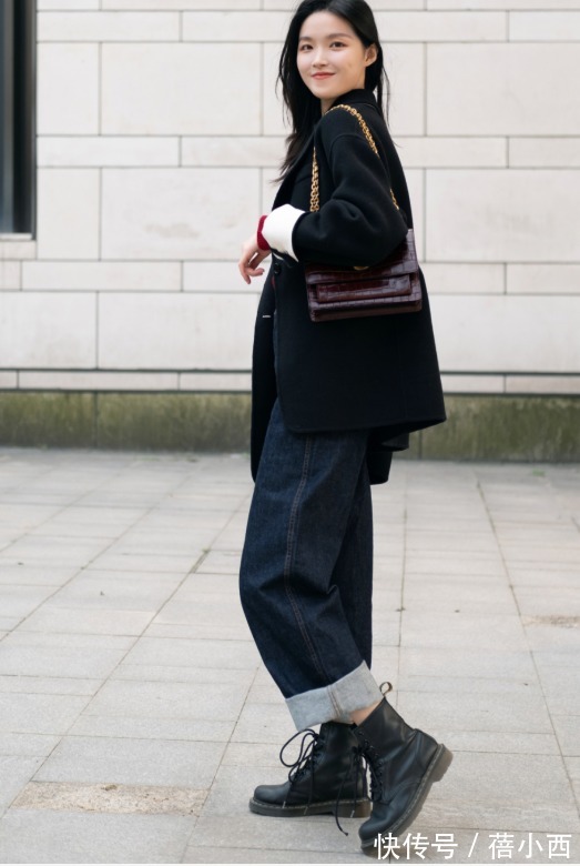 梨形身材 梨形身材找不到合适的裤子?看看这条直筒裤,配大衣和毛衣都很美