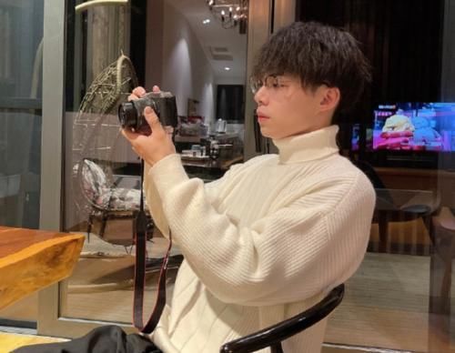 小动作|蔡卓宜耍小心机，与陈越两人共处一室，小动作表明下一步安排