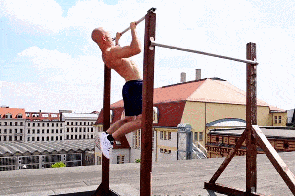 气质|女性提高气质首选的直角肩，这三大动作帮你养成