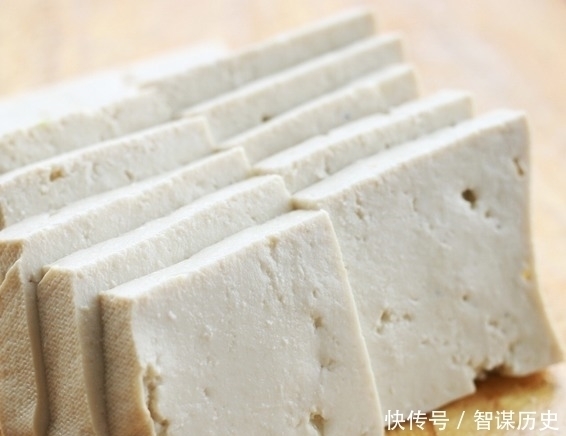 当豆腐遇上鸡蛋,美味可口,营养翻倍,5分钟就能上桌